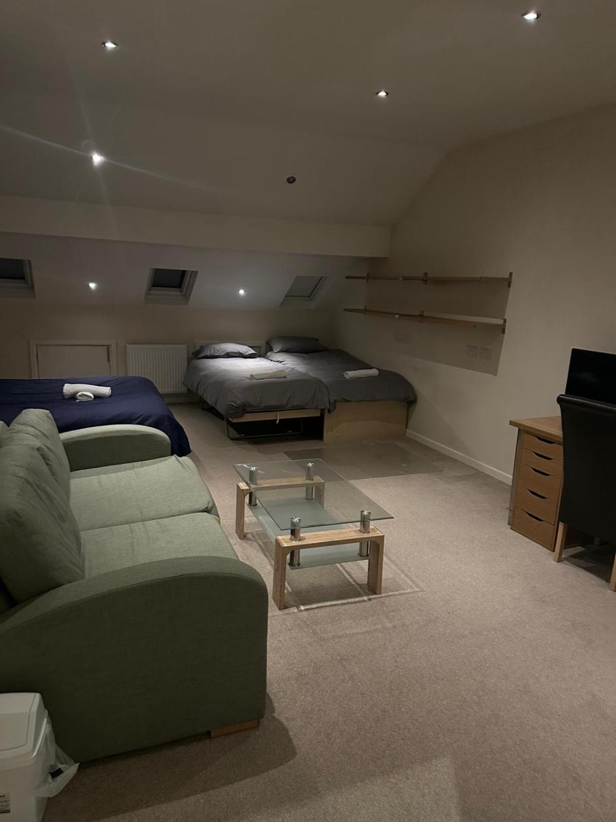 Seaford Guest House Xxx Stoke-on-Trent Bagian luar foto