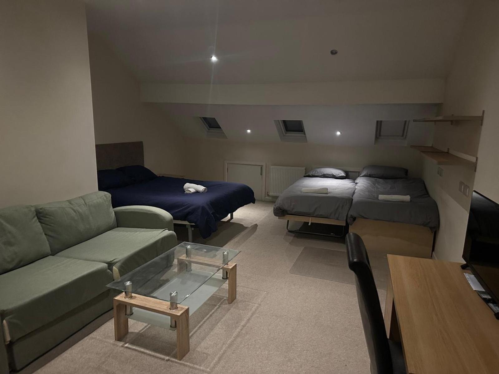 Seaford Guest House Xxx Stoke-on-Trent Bagian luar foto