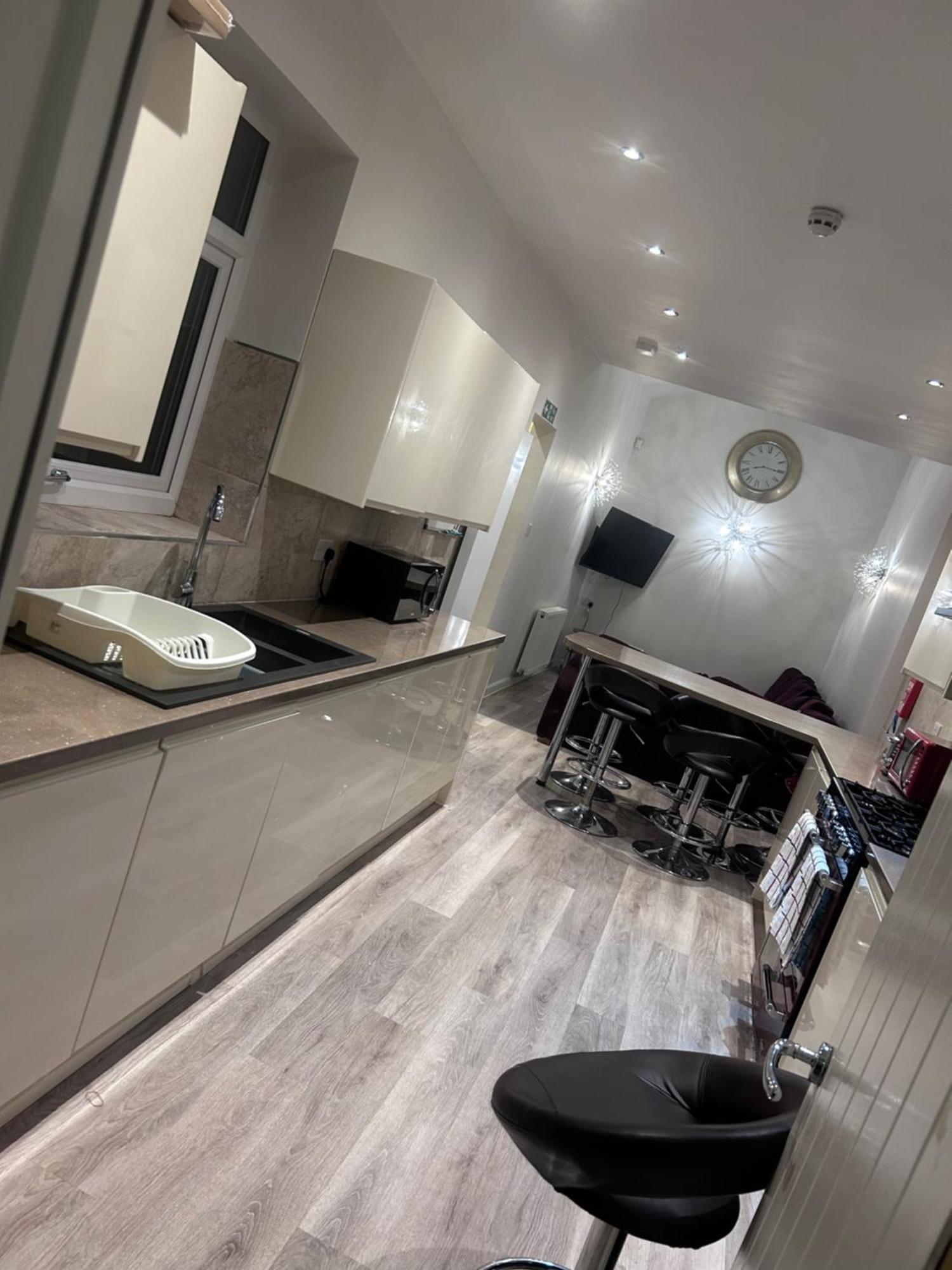 Seaford Guest House Xxx Stoke-on-Trent Bagian luar foto