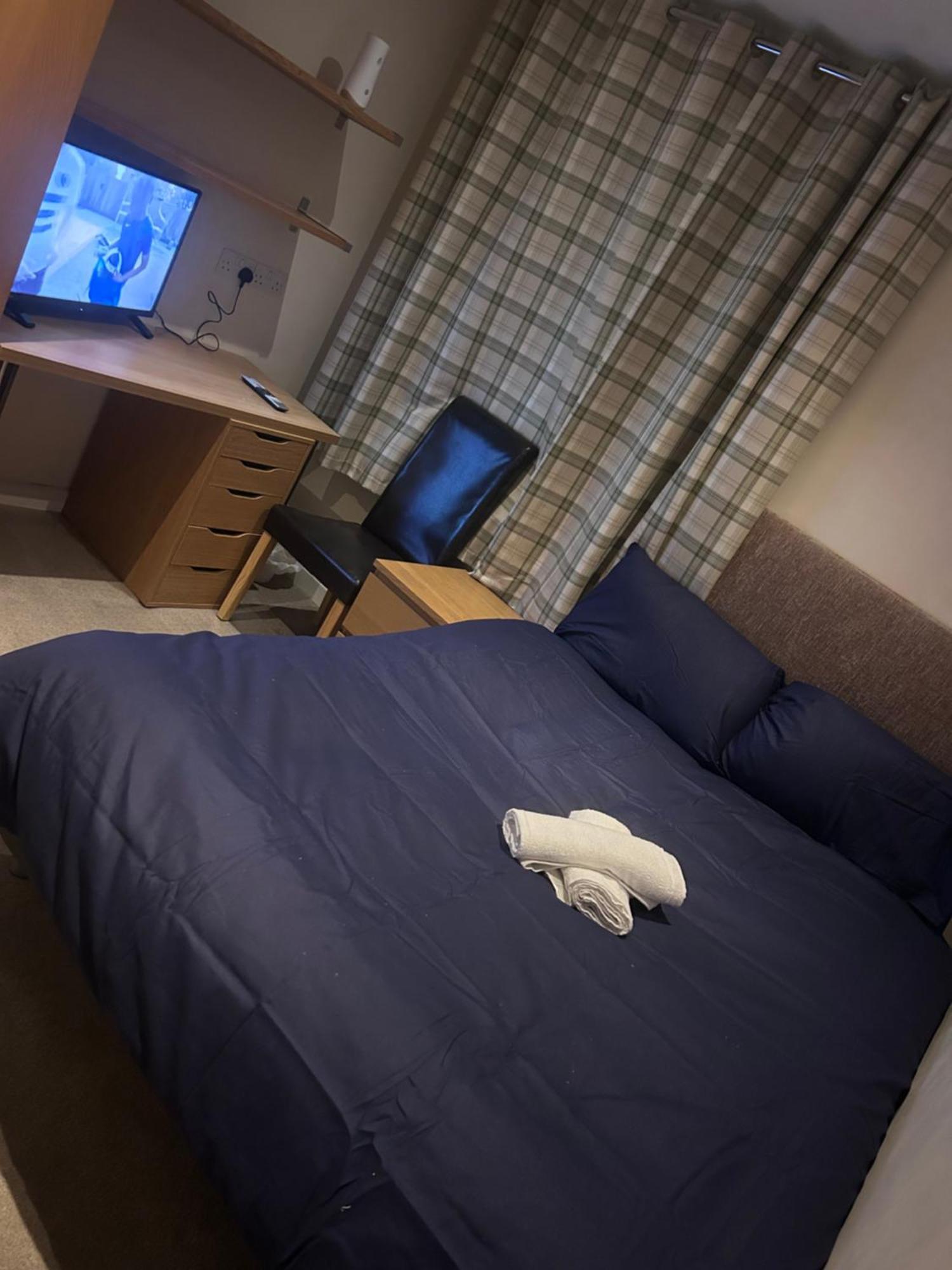 Seaford Guest House Xxx Stoke-on-Trent Bagian luar foto