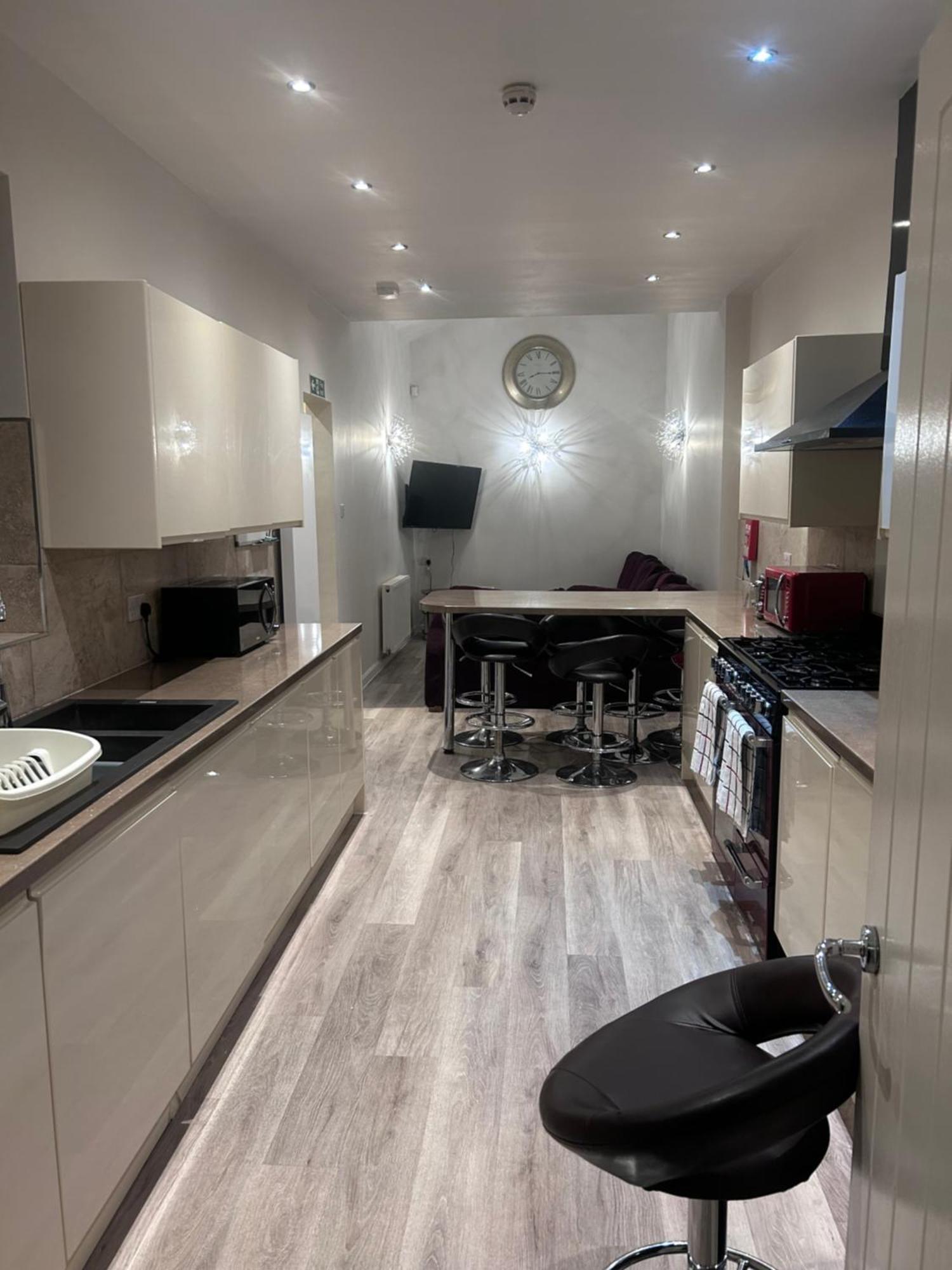 Seaford Guest House Xxx Stoke-on-Trent Bagian luar foto